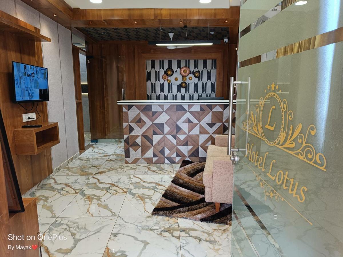 Hotel Lotus Ānand المظهر الخارجي الصورة